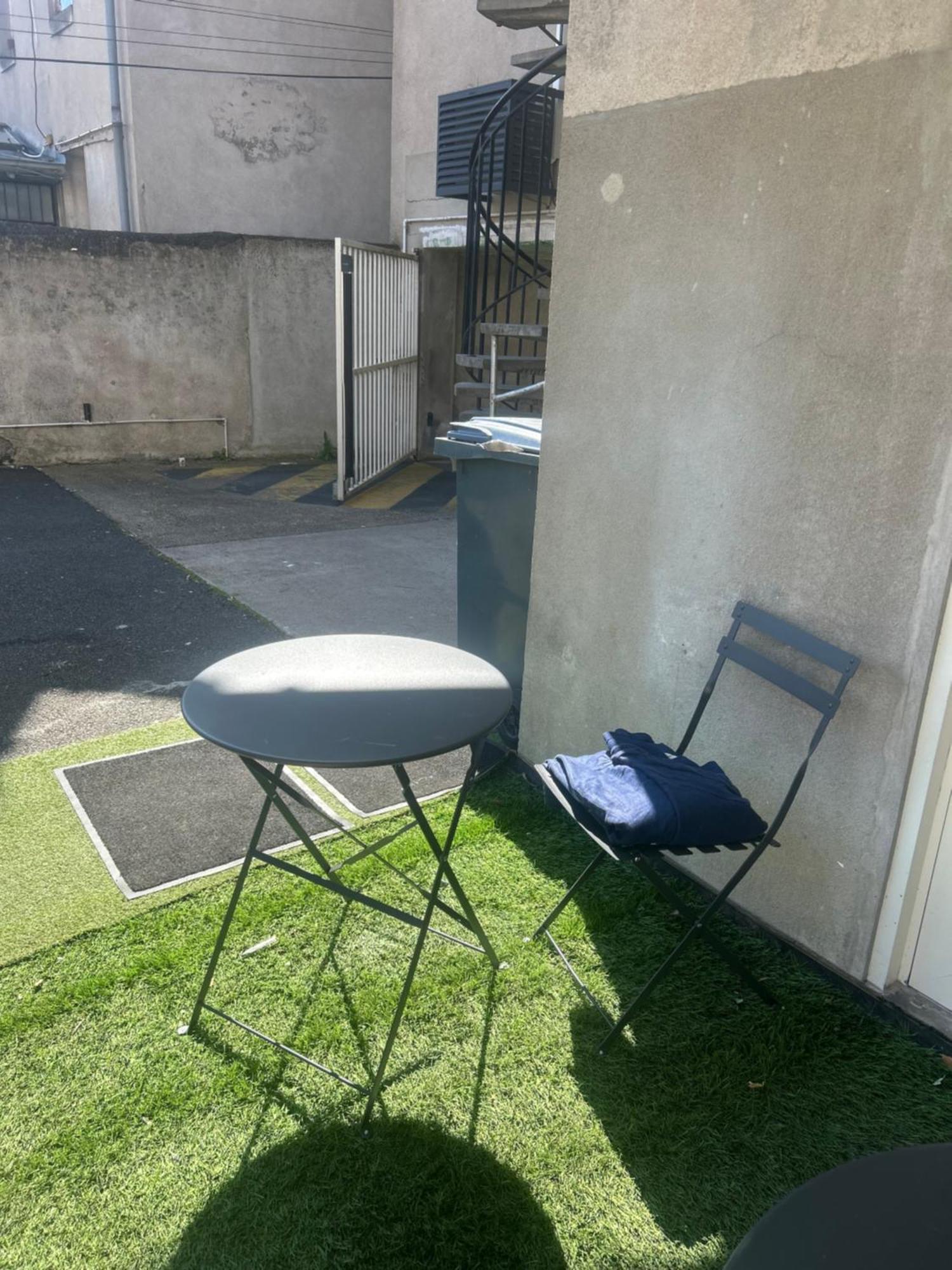 Appartement Charmant Proche Gare Tours Exterior photo